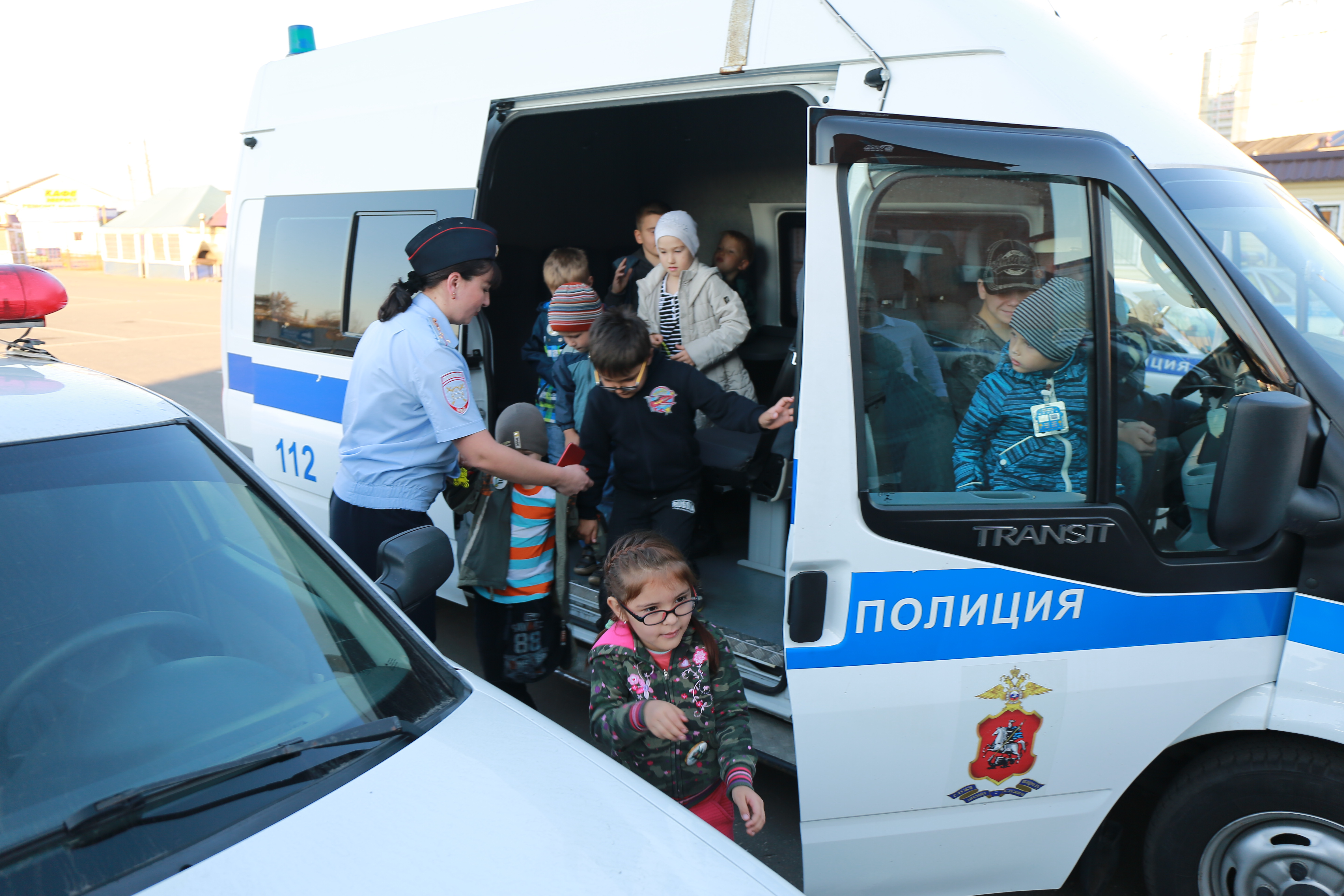 Детский десант высадился в ГИБДД Подольска. Образование