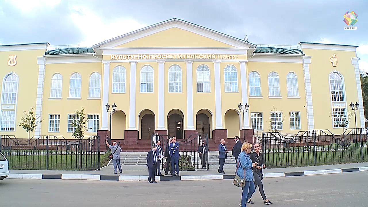 Кпц дубровицы сайт. Подольск здания. Красивые здания в Подольске. Подольск кварц школа Климовск. Общеобразовательные здания Подольск.