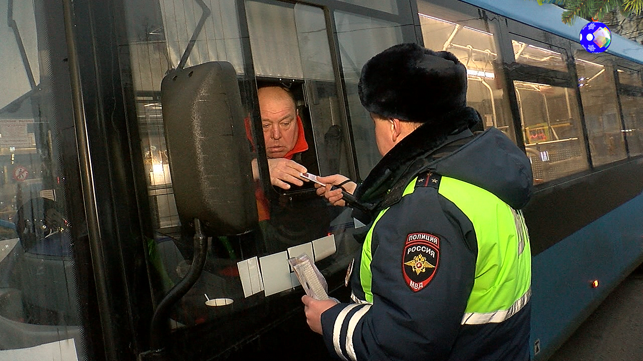 Автобусы Большого Подольска проверяют сотрудники ГИБДД и Ространснадзора.  Политика и общество